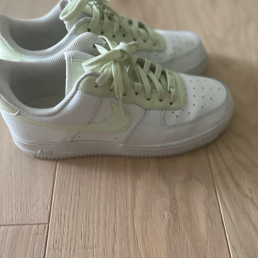 Nike Air Force 1